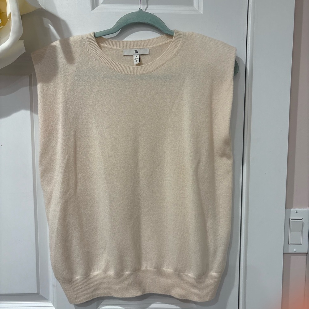 Banana Republic Cashmere padded shoulder Cream Sleeveless Sweater